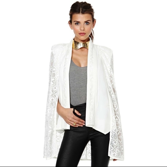 Elliatt Cape Blazer from Nasty Gal EUC - Picture 3 of 12